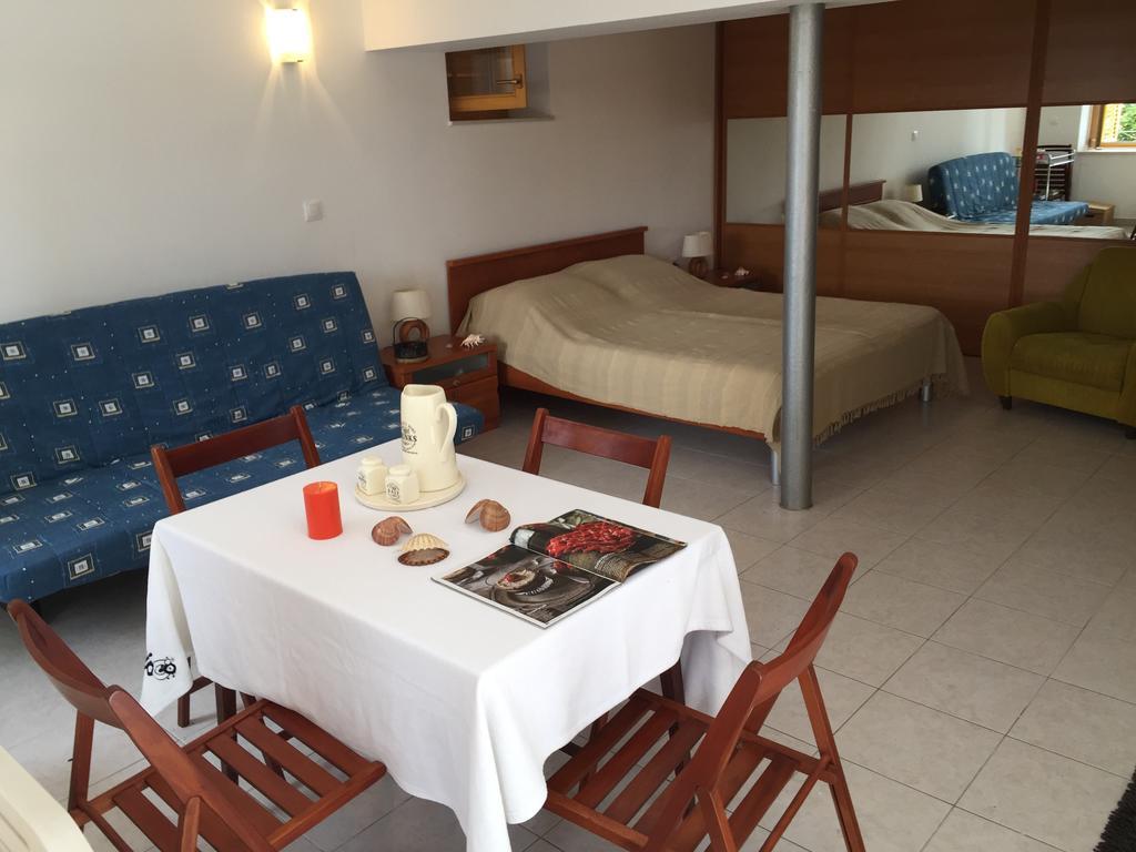 Cozy Place On The Beach Trogir Exteriör bild
